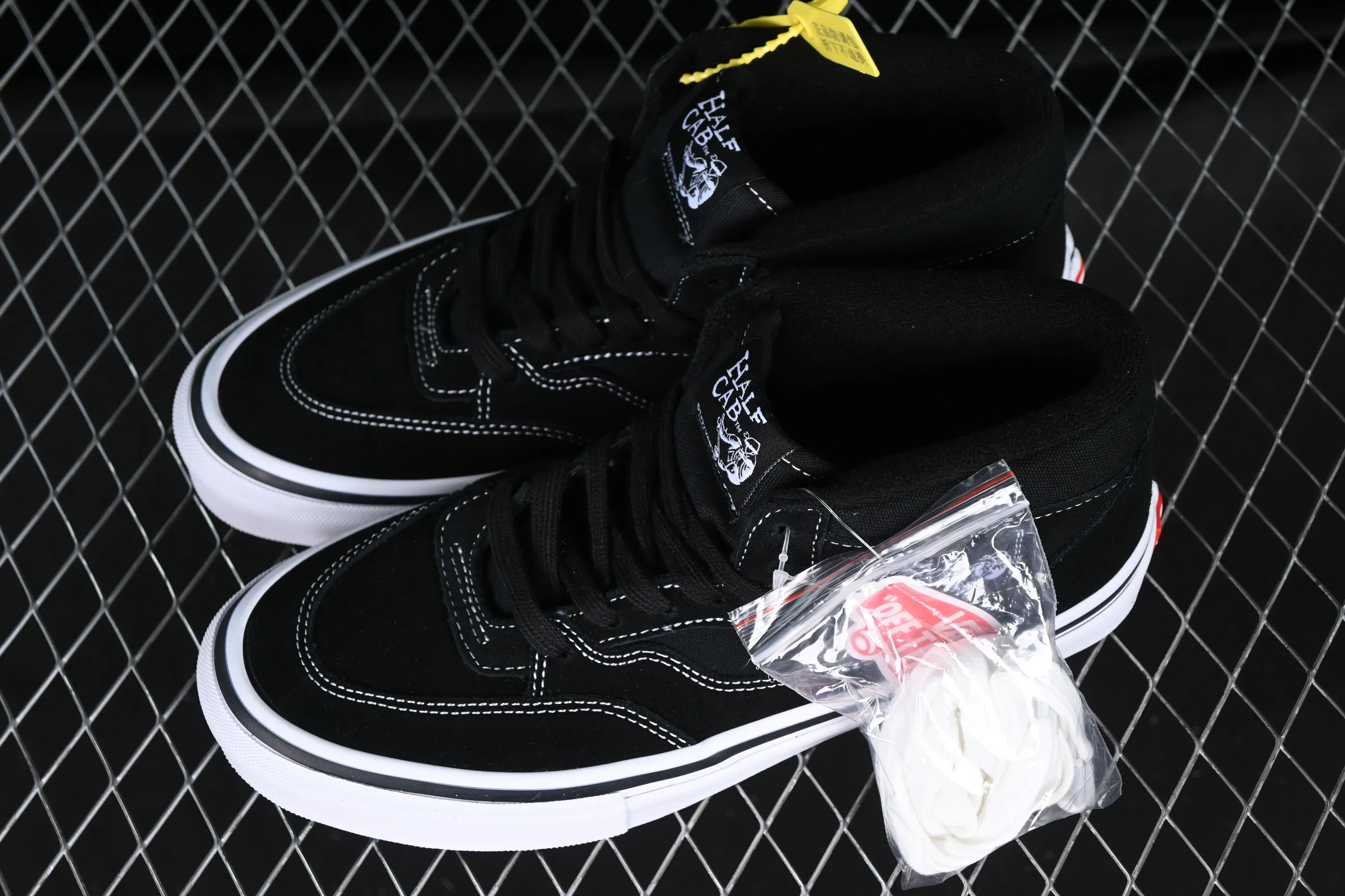 All categories Vans Vans series Vans Mid Vans Zhongbang Vans Half Cab Pro legendary skater signature Zhongbang skateboard shoes VN0A38CPB8C